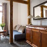 Couette-café Mistral 3*