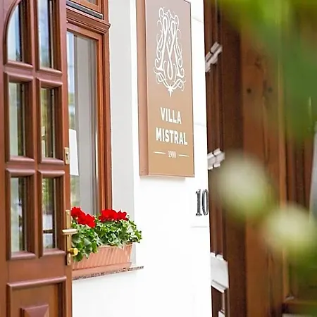 Nocleg ze śniadaniem Mistral