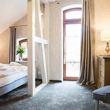 Mistral فندق مبيت وإفطار أوستكا