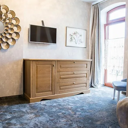 فندق مبيت وإفطار Mistral أوستكا