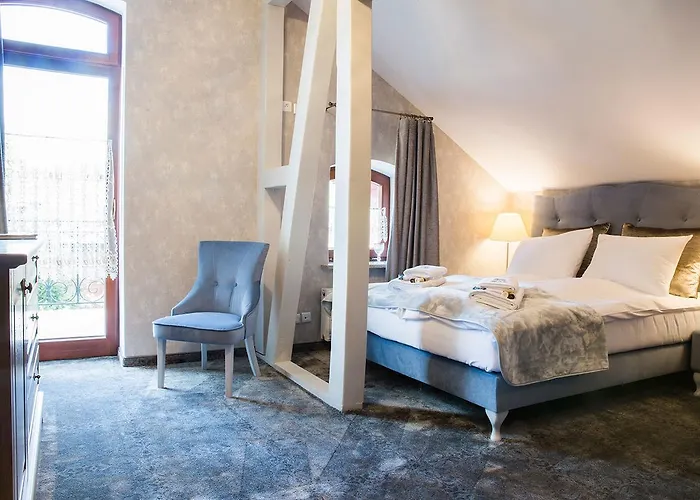 לינה וארוחת בוקר Mistral אוסטקה