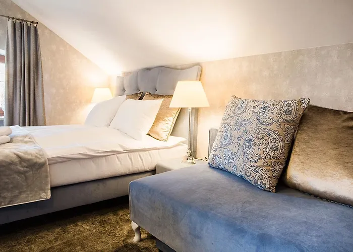 לינה וארוחת בוקר Mistral