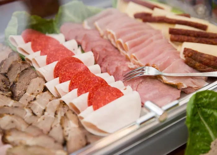 Mistral אוסטקה